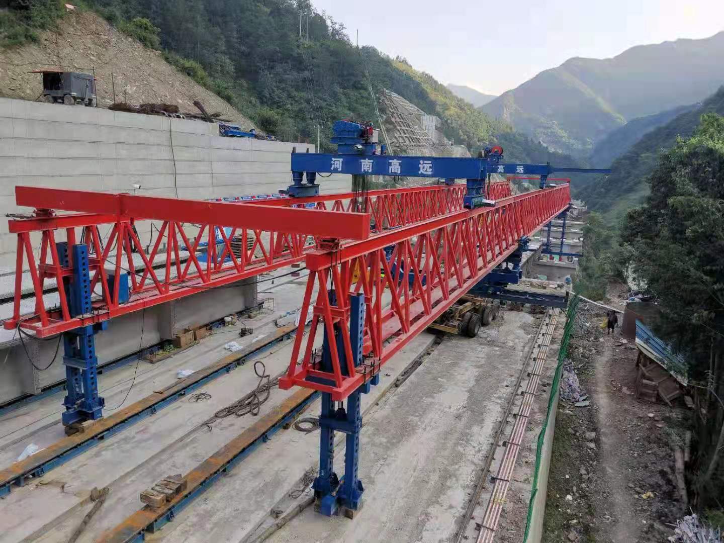 架橋機在使用公路架橋機的過程中會出現(xiàn)的狀況，你知道該怎么避免嗎